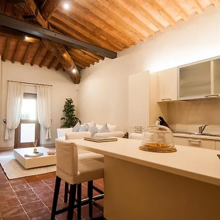 דירה Le Suites Della Rocca
