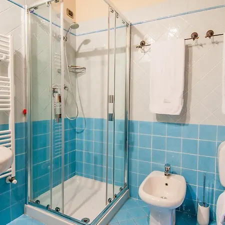 דירה Le Suites Della Rocca *